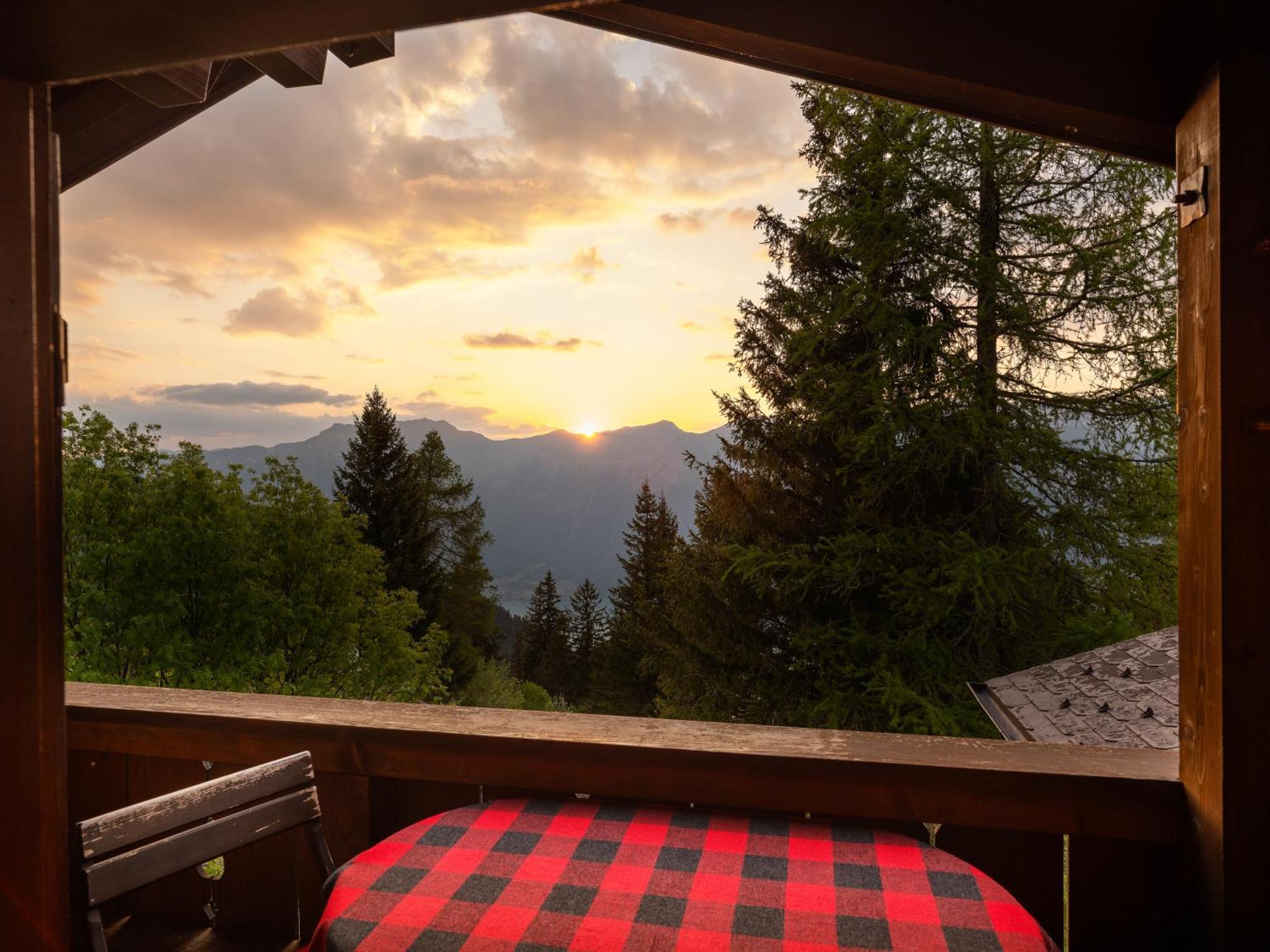 Chalet Am Sunne-Egge Auf Axalp Bei Brienz Экстерьер фото